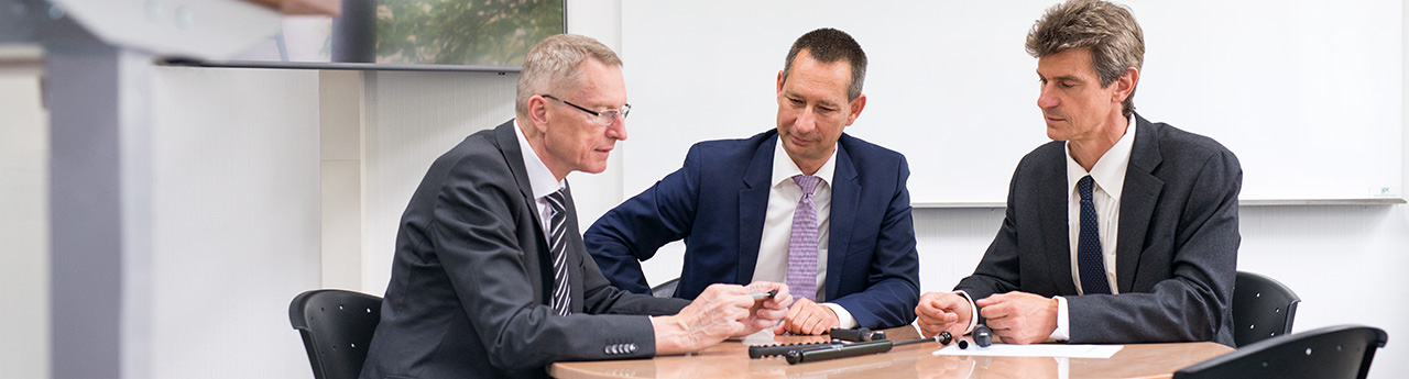 SUSPA GmbH 公司经理 Rolf Mintgen、Timo Stahl 和 Oliver Gold